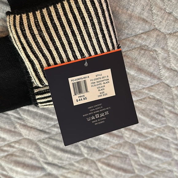 New with tag FRENCH CONNECTION GLOVES Black with Cream Stripes - Picture 3 of 5